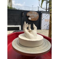 Hand-in-Hand Sculpture (1 hand)